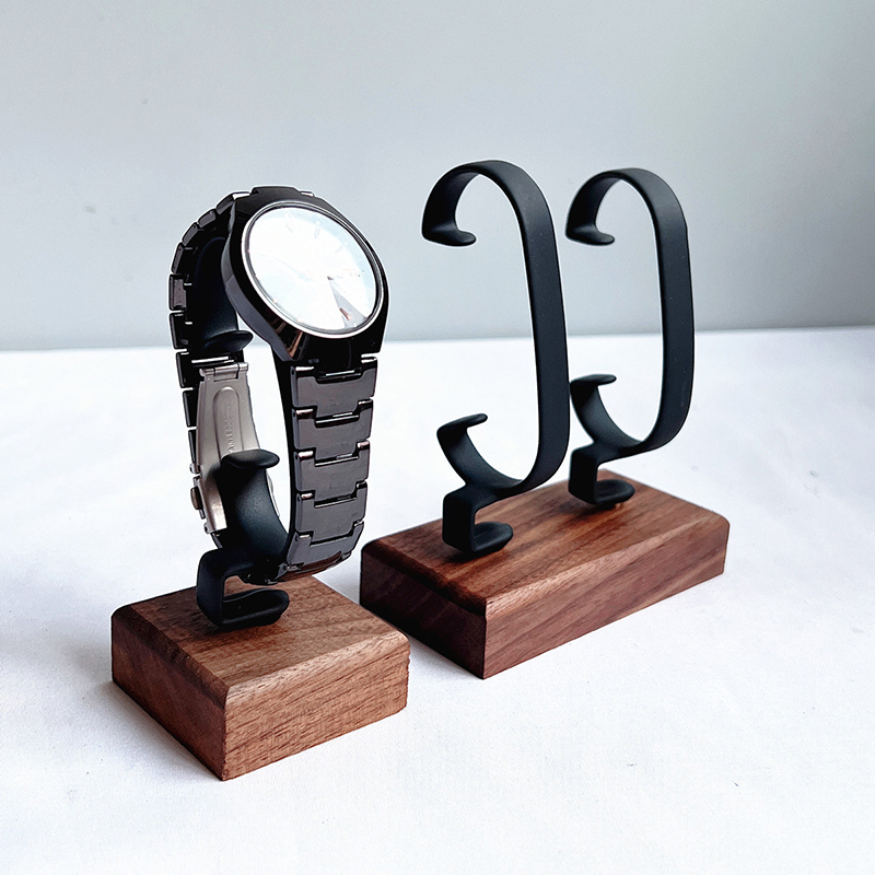 Jewelry And Watches Inc - Деревянная С-образная подставка для часов, подставка